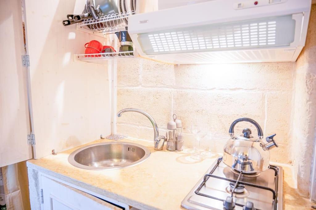 Borgo Antico-Centro Storico Casa Ventosa Apartment Oria  Bagian luar foto